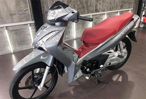 Honda Wave 125 độ tuyệt đẹp với bộ phụ kiện siêu đỉnh giá ngang SH Mode 2019 