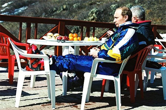 Chùm ảnh chưa từng được công bố của Tổng thống Nga Putin - 6