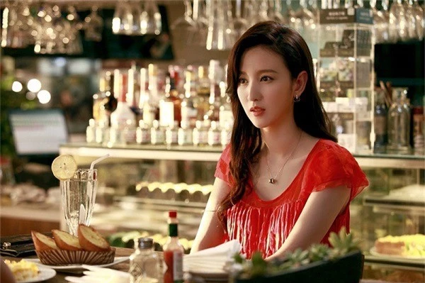 Thấy chồng ôm bồ vào nhà nghỉ, vợ vẫn ung dung lái xe về nhà, vậy mà 30 phút sau anh vẫn phải quỳ gối van xin trước "đòn ghen" không cần dùng sức của vợ - Ảnh 2. Thấy chồng ôm bồ vào nhà nghỉ, vợ vẫn ung dung lái xe về nhà, vậy mà 30 phút sau anh vẫn phải quỳ gối van xin trước "đòn ghen" không cần dùng sức của vợ - Ảnh 2.