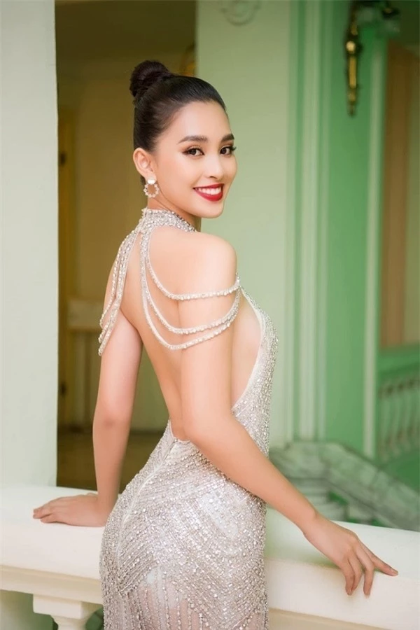 Mỹ nhân này đăng ảnh bikini như hiện tượng hiếm có khó tìm trong showbiz Việt