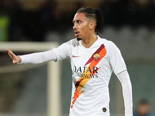 Đội hình tiêu biểu châu Âu nửa đầu mùa giải: Ronaldo vắng mặt, gọi tên Chris Smalling