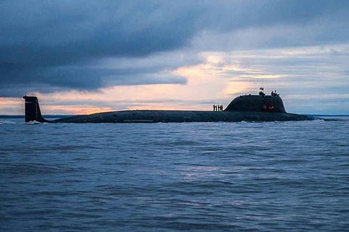 Tàu ngầm Yasen phiên bản mới nhất được nâng cấp với tên mã là Yasen-M vừa được hạ thuỷ ở nhà máy đóng tàu Severodvinsk của Nga. Phiên bản nâng cấp được thiết kế bởi tập đoàn hàng hải Malakhit.
