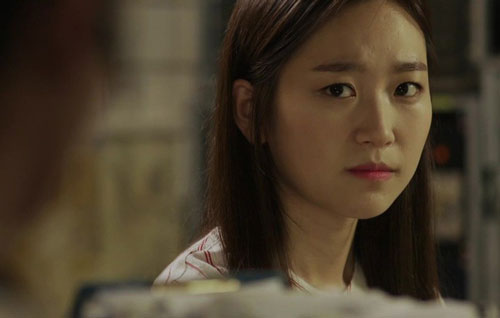 Khó chịu với con dâu ăn bám, mẹ chồng ngã ngửa khi biết sự thật đằng sau