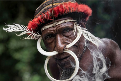 Những hủ tục kì lạ và đáng sợ của Dani - bộ tộc ăn thịt người trong truyền thuyết