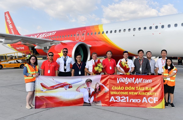 Vietjet nhận thêm tàu bay mới, phục vụ khách dịp Tết Canh Tý