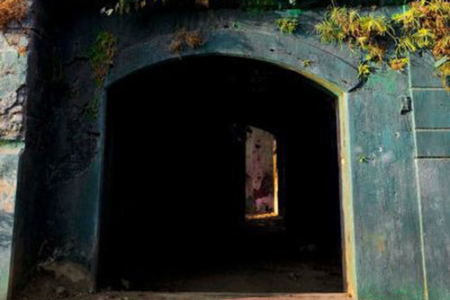 Mukesh: Nhà máy dệt lâu đời nhất Ấn Độ, gần 4 thập kỷ bị bỏ hoang với những lời đồn thổi rợn người