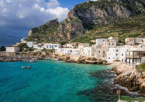 Những vùng đất kỳ lạ với những câu chuyện kỳ quặc nhất 2019