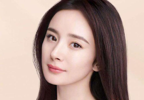 Điều kỳ lạ trong làng giải trí Hoa ngữ: Dương Mịch với “lời nguyền” không dự đám cưới dù là thân hay chỉ "xã giao"