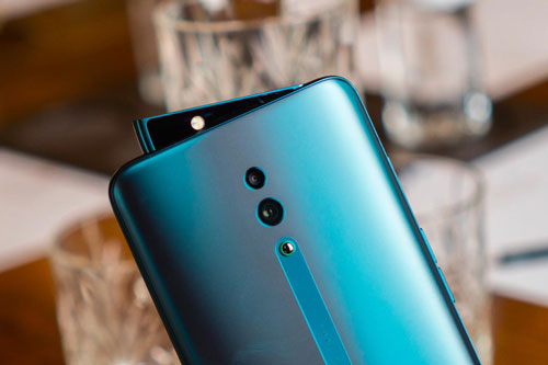 Đầu năm mới, Oppo Reno giảm giá 3,5 triệu đồng tại Việt Nam