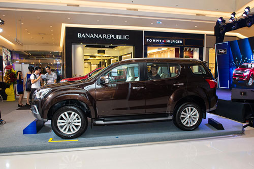 Đối thủ của Toyota Fortuner, Honda CR-V giảm giá 200 triệu đồng tại Việt Nam