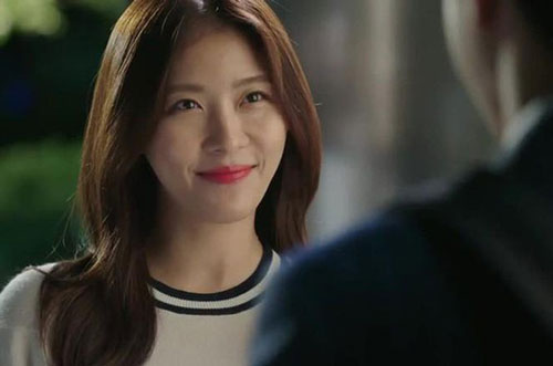 Thấy vợ tô son, đánh phấn ra ngoài lúc nửa đêm, tôi ghen tuông lồng lộn đi theo mới phát hiện sự thật dở khóc dở cười