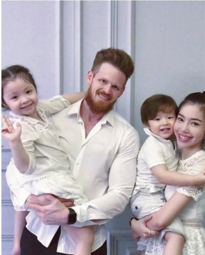 Đâu chỉ Phạm Hương, loạt mỹ nhân Việt gây ngỡ ngàng khi bất ngờ khoe con - Hình 12 Dau chi Pham Huong, loat my nhan Viet gay ngo ngang khi bat ngo khoe con-Hinh-12