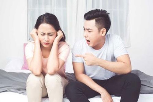 Vợ "méo mặt" chồng "ra lệnh" phải chuẩn bị 50 triệu về quê nội ăn Tết