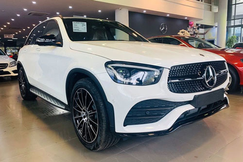 Giá lăn bánh xe Mercedes-Benz GLC 300 2020 vừa ra mắt tại Việt Nam