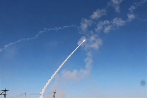Nga tuyên bố hệ thống phòng không S-300V4 có khả năng bắn hạ đầu đạn tên lửa siêu vượt âm