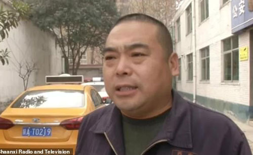 Sợ bị mắng vì không làm bài tập, nữ sinh 10 tuổi bắt taxi đến thẳng trại mồ côi khiến bố mẹ được phen hết hồn