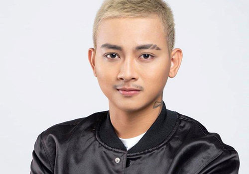 Hoài Lâm tiết lộ sức khỏe đang yếu dần, sợ bước lên sân khấu