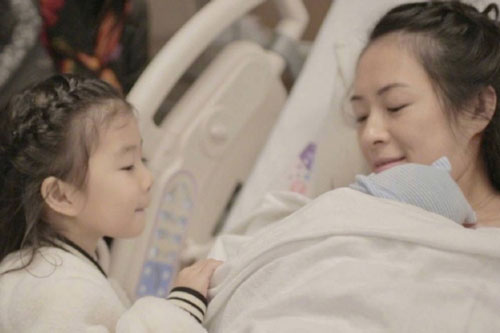 Chương Tử Di sinh con trai vào đầu năm mới