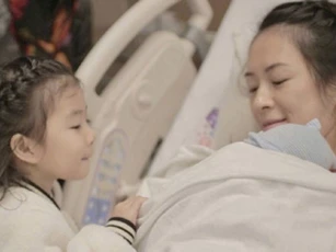 Chương Tử Di sinh con trai vào đầu năm mới
