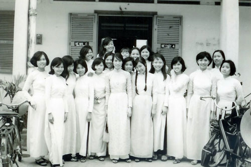 'Mê đắm' ngắm nữ sinh Sài Gòn xưa trong tà áo dài