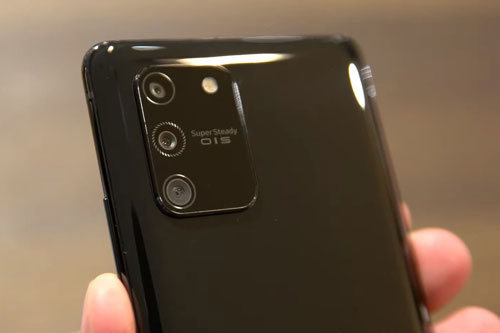 Trên tay Samsung Galaxy S10 Lite vừa trình làng ở CES 2020