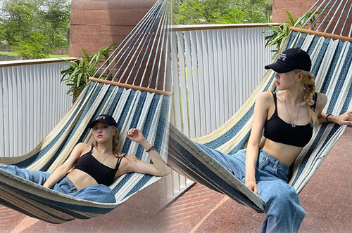 Nằm võng "sương sương" cũng khoe được body đỉnh cao cùng vòng eo siêu nhỏ, đúng là chỉ có mỹ nhân BLACKPINK này