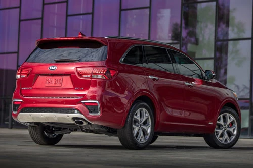 10. Kia Sorento 2019 (giá khởi điểm: 26.290 USD).