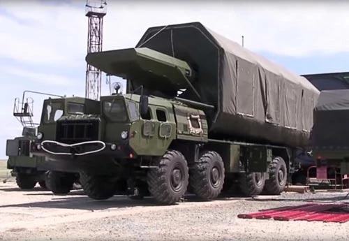 Vừa qua Bộ Quốc phòng Nga ra tuyên bố cho biết, trung đoàn tên lửa chiến lược đầu tiên được trang bị vũ khí siêu vượt âm mang tên Avangard đã chính thức làm nhiệm vụ trực chiến.