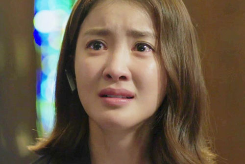 Chồng mất được hơn năm, tôi về quê đưa mẹ chồng tiền viếng của họ hàng, tưởng sẽ được khen chu đáo ai ngờ bà nói một câu khiến tôi chết đứng