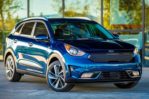 8. Kia Niro 2019 (giá khởi điểm: 23.490 USD).