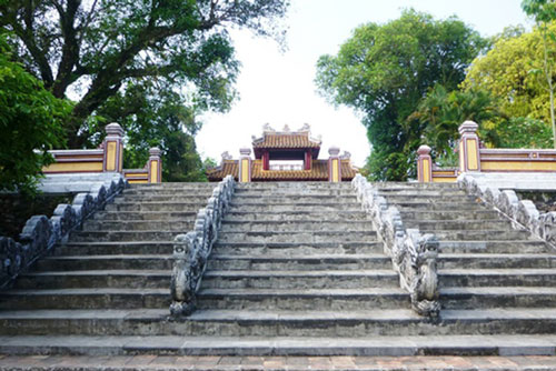 Ly kỳ chuyện tìm long mạch của vua Gia Long