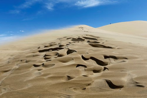 Kinh ngạc trước “đồi cát biết hát” khiến giới khoa học bó tay