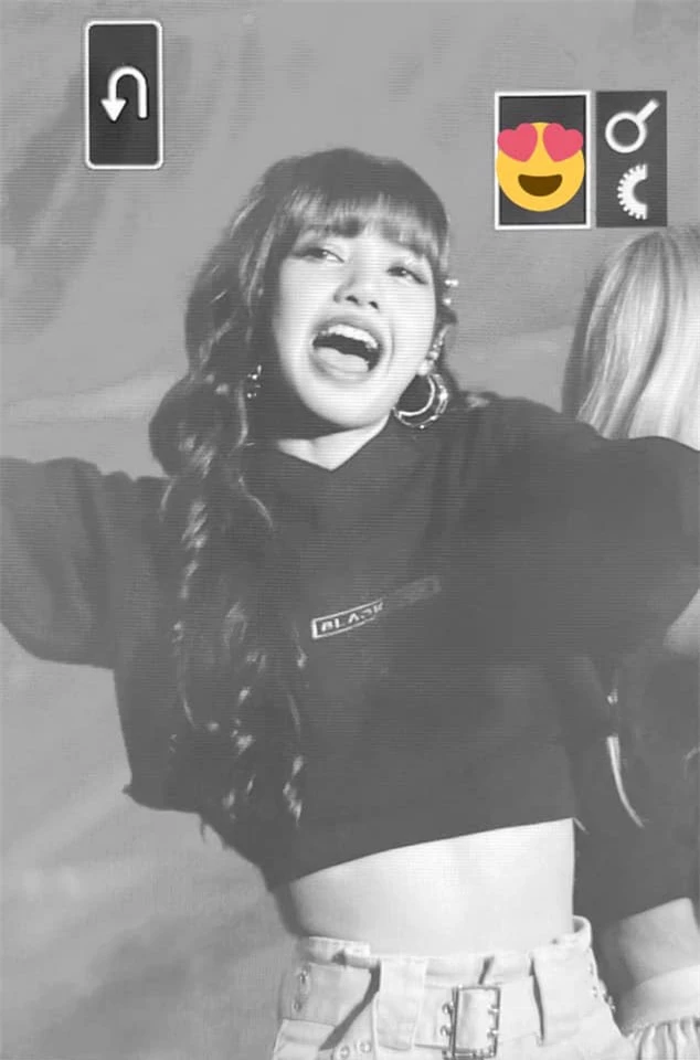 Lisa (BLACKPINK) lần đầu xuất hiện sau lùm xùm bị quấy rối tình dục: Nhìn mà nhẹ lòng! - Ảnh 10.