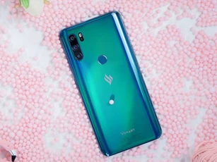 Trên tay Vsmart Active 3 vừa ra mắt: Camera ‘thụt thò’, RAM 6 GB, pin 4.020 mAh, giá từ 4,49 triệu đồng
