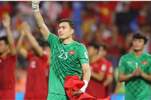 Văn Lâm đặt mục tiêu giúp ĐT Việt Nam đi tiếp ở Vòng loại World Cup với ngôi nhất bảng G