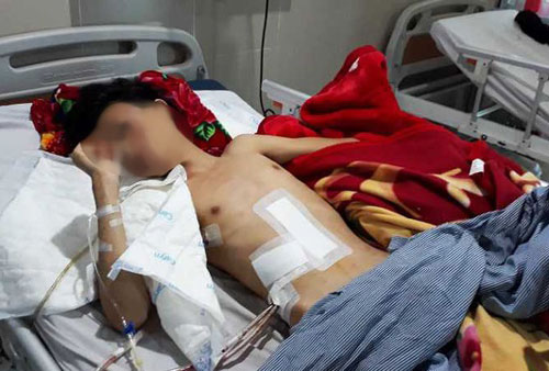 Thái Bình: Nam sinh bị bạn học gọi người ngoài đến đâm nguy kịch