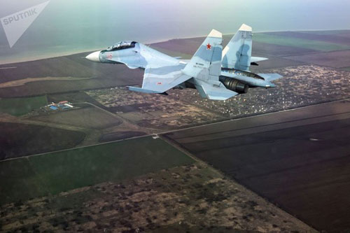 Màn tiếp dầu kép của “hổ mang chúa” Su-30 SM và “kiếm sĩ bầu trời” Su-24M