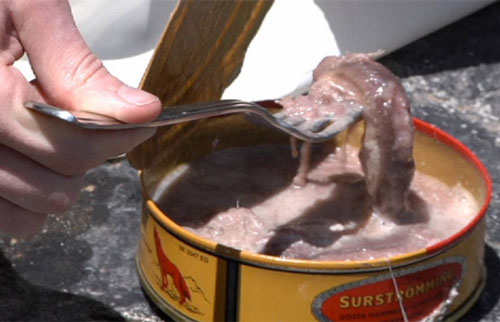 Chê món hột vịt lộn của Việt Nam nhưng ai ngờ người phương Tây còn có những món ghê hơn nhiều