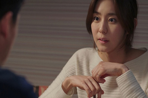 Mừng cưới em chồng 5 triệu vẫn bị nhà chồng chê ít, con dâu liền làm 1 việc khiến cả mẹ chồng "câm nín"