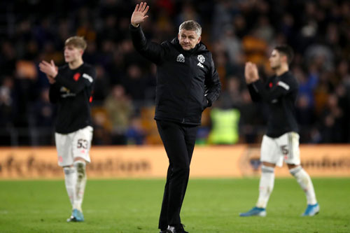 Wolves 0-0 M.U: May mắn không thua, Quỷ đỏ run rẩy chờ đá lại