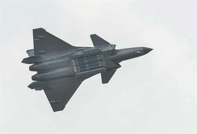 J-20 Trung Quoc la 