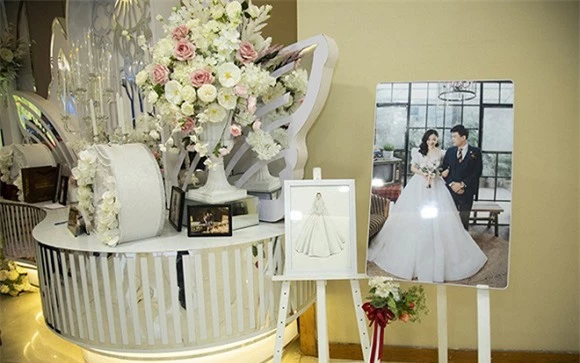 Sau 3 năm hẹn hò, diễn viên Trung Ruồi và bạn gái tổ chứ đám cưới hoàn tráng tại Hà Nội - Ảnh 4.