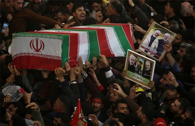 Thi thể tư lệnh Iran bị ám sát về nước - 4