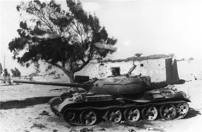 Xot xa dan xe tang T-54/55 