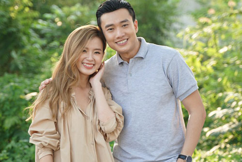 Đã điển trai còn nấu ăn ngon bảo sao Midu lại thích thú đến vậy khi tới nhà thưởng thức bữa tối do chính Quốc Trường tự tay vào bếp