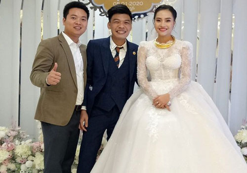 Sau 3 năm hẹn hò, diễn viên Trung Ruồi và bạn gái tổ chứ đám cưới hoàn tráng tại Hà Nội