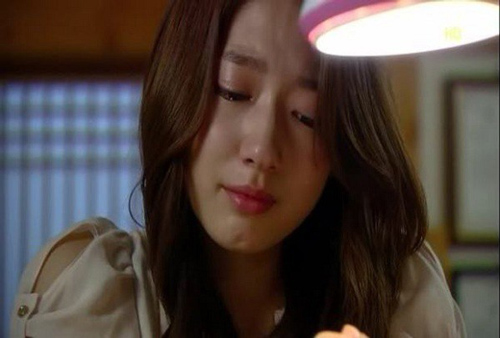 Mẹ chồng chăm sóc "chu đáo" nhưng nàng dâu ngày một gầy rộc, hoảng sợ mỗi khi nhìn thấy thứ này trên mâm cơm