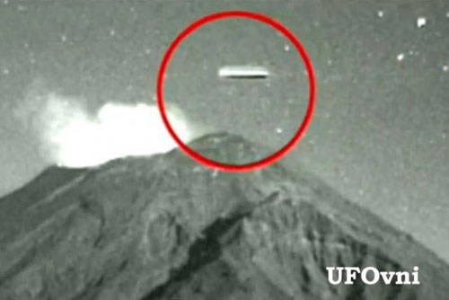 Giải mã vì sao UFO xuất hiện nhiều ở khu vực núi lửa