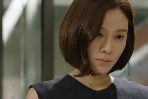 Ngày đầy tháng con gái, vợ mời họ hàng tới rồi làm một việc khiến tôi chỉ biết quỳ xuống xin tha