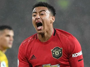 Lingard bắt tay với 'siêu cò' Raiola, làm dấy lên nghi ngại về tương lai ở MU
